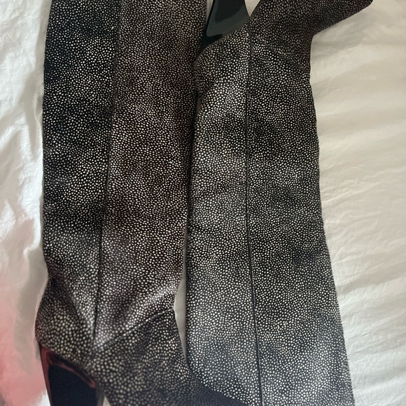 Tory Burch $628 Lila Calf Hair Knee High Heeled Boots Made in Brazil size 6 - Picture 10 of 13